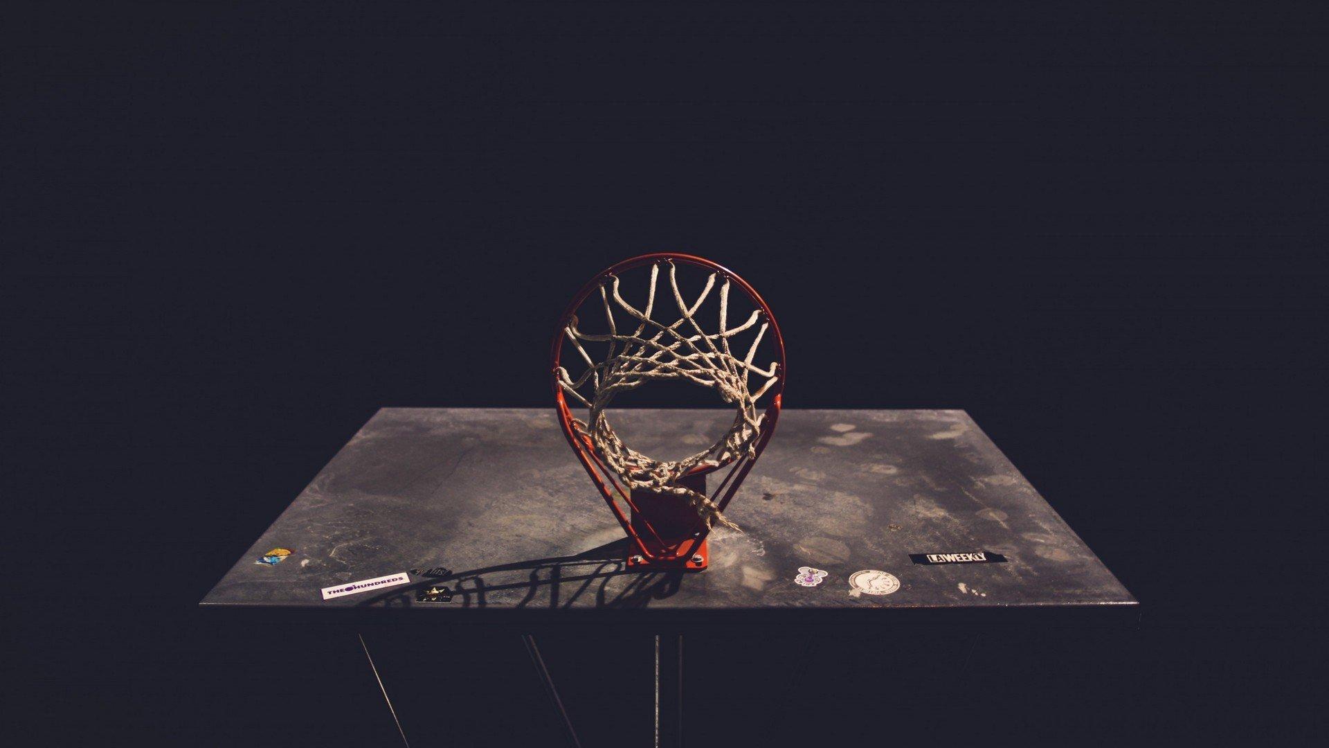 白大拿断言麦格雷戈今年无缘回归，麦格雷戈强硬回应，12月铁定开战！